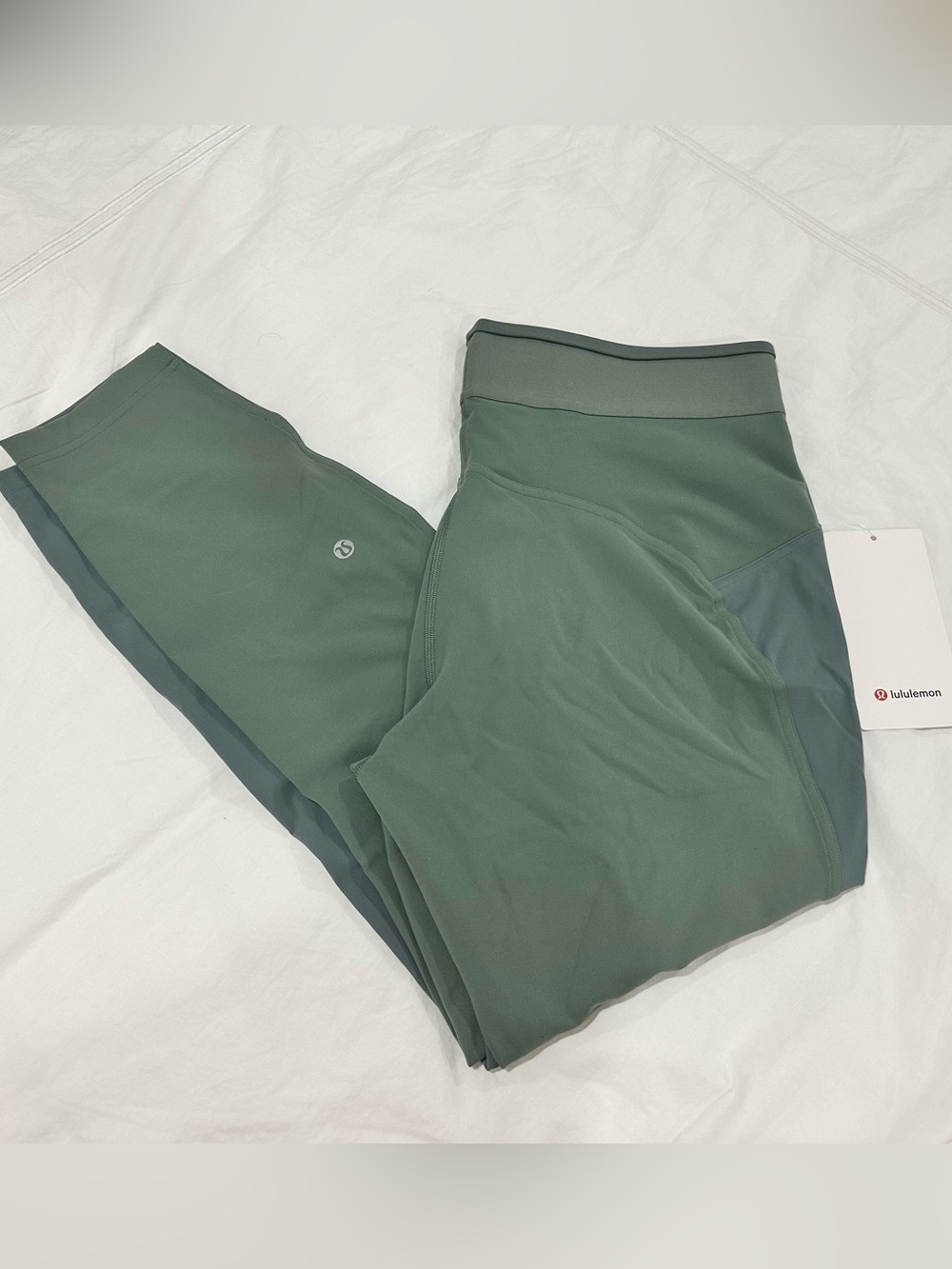 lululemon License to Train High-Rise Tight 25" *Logo Women's Leggings Size 12
